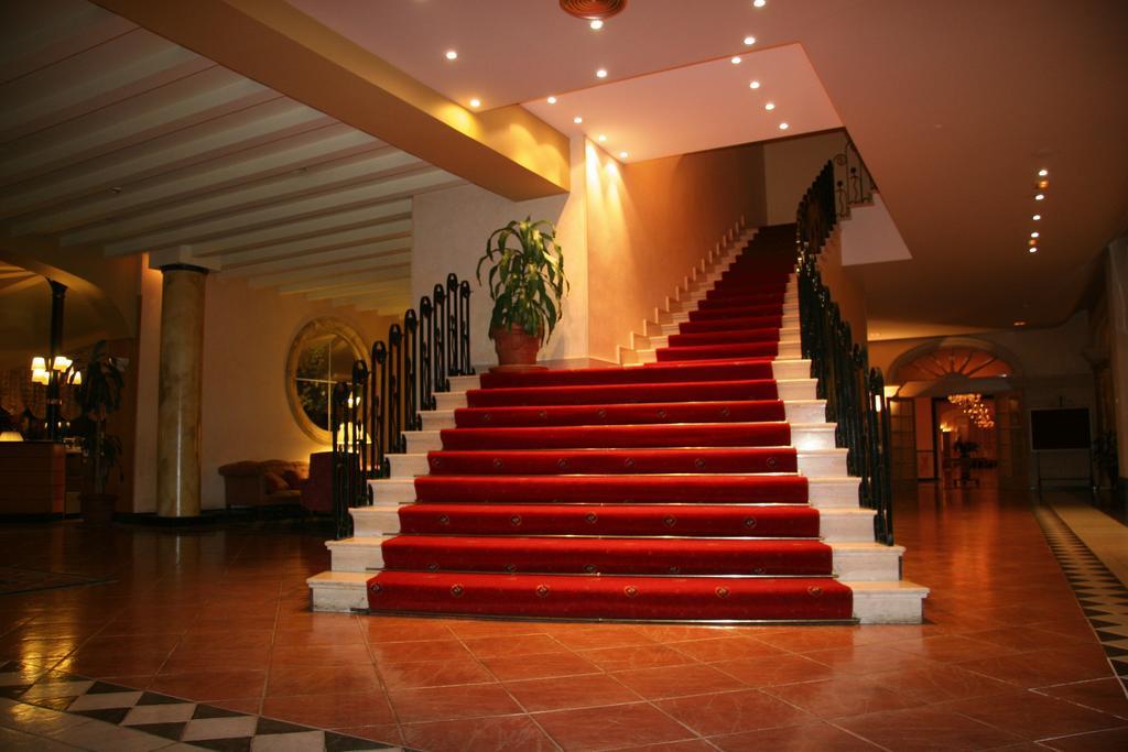 Hotel La Vega Аройо де ла Енкомиенда Екстериор снимка